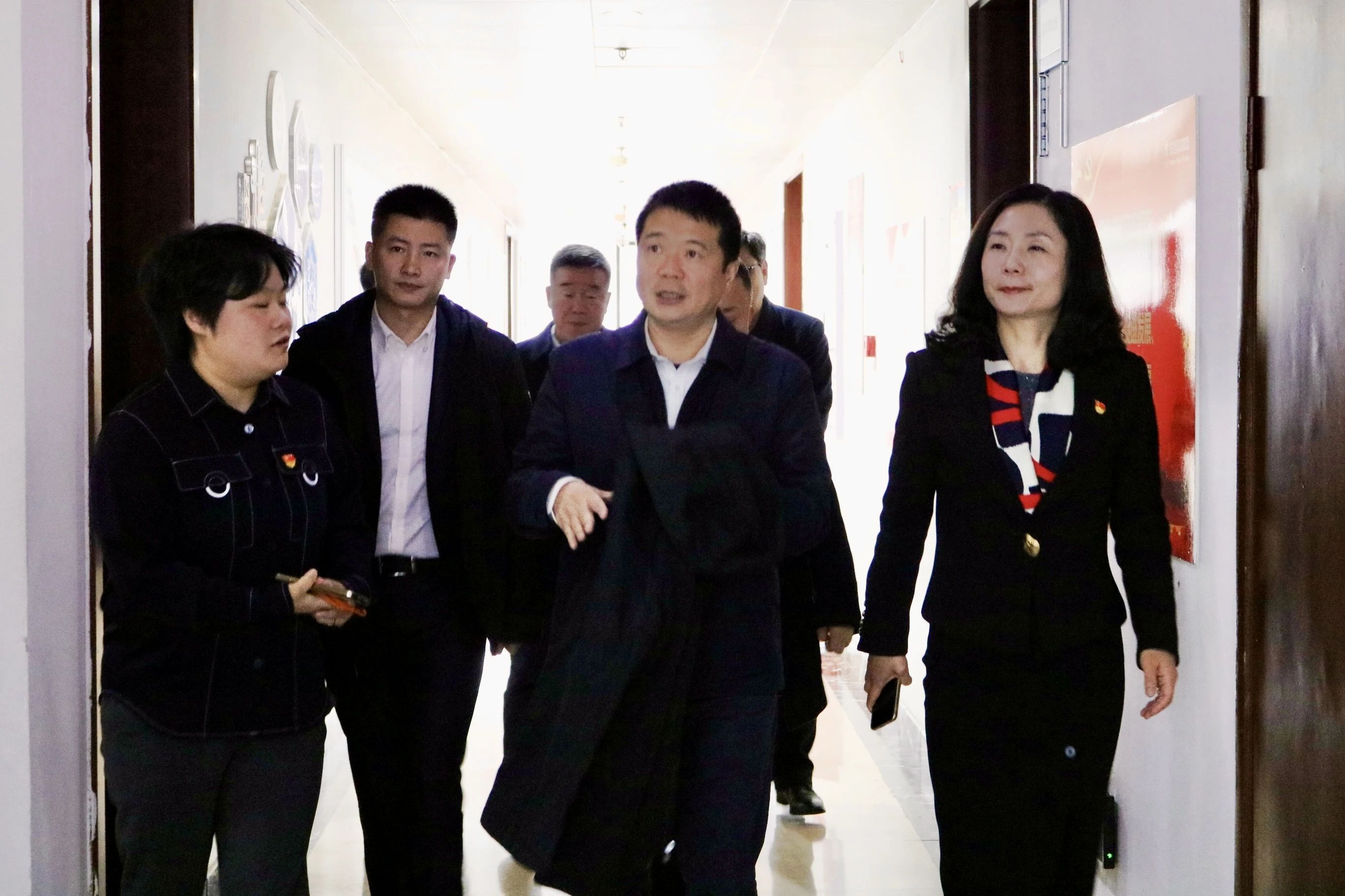 省尊龍凱時(shí)集團(tuán)黨委書記、董事長游勇赴四川國旅宣講省委十二屆四次全會精神并調(diào)研經(jīng)營發(fā)展工作
